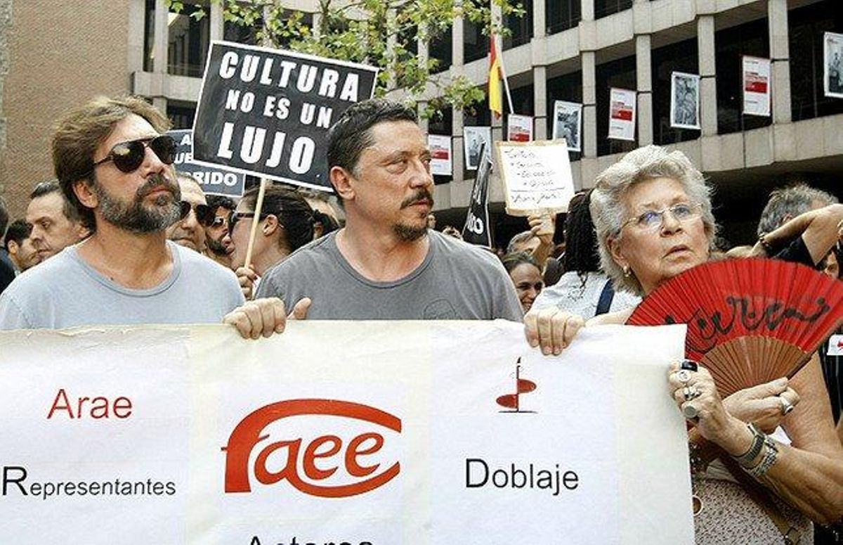 La familia Bardem encabeza la manifestación contra la subida del IVA celebrada en Madrid el 19 de julio. La familia Bardem encabeza la manifestación contra la subida del IVA celebrada en Madrid el 19 de julio.
