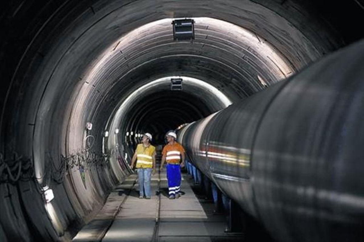 Túnel de interconexión Fontsanta-Trinitat, gestionada por Aigües Ter Llobregat, que hasta el 2012 estaba controlada por la ACA. Túnel de interconexión Fontsanta-Trinitat, gestionada por Aigües Ter Llobregat, que hasta el 2012 estaba controlada por la ACA.