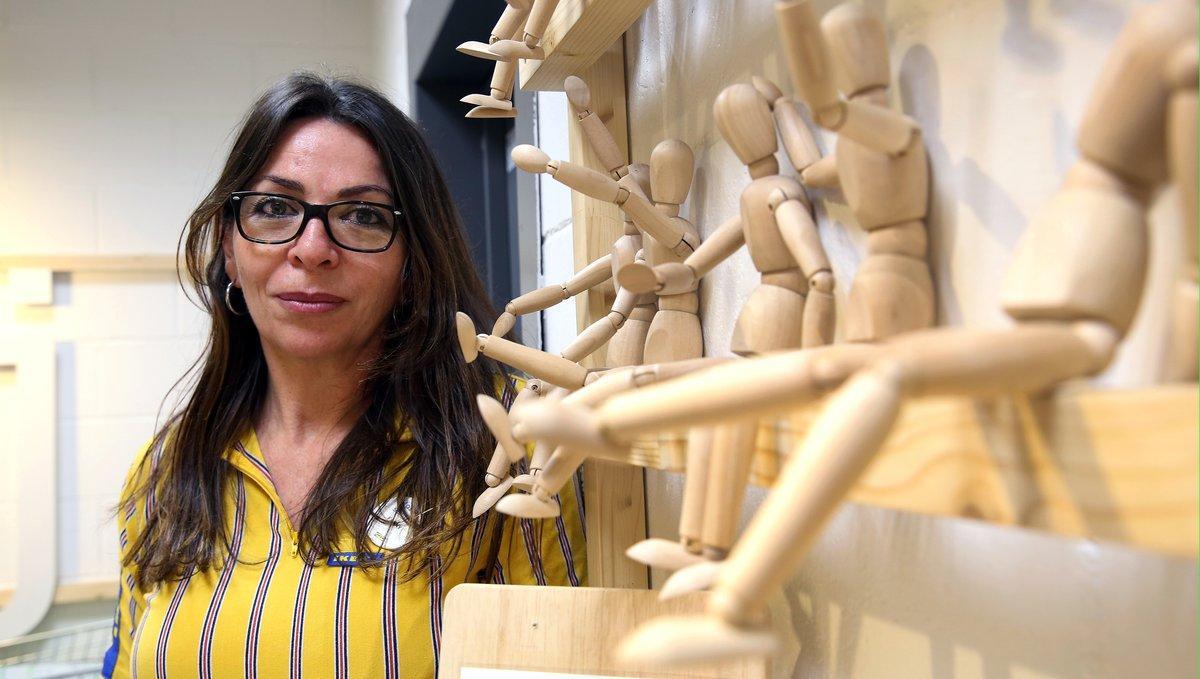 La directora adjunta de la tienda de Ikea en Badalona, Francisca Jiménez.