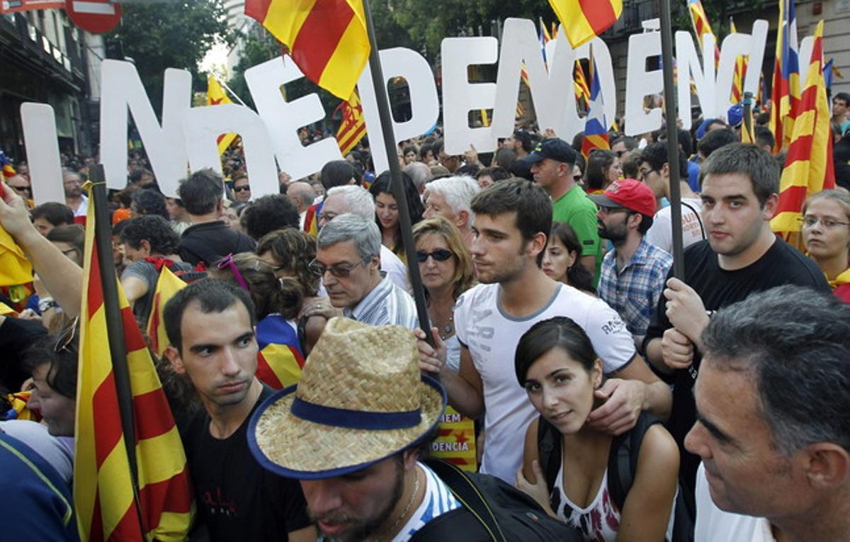 Miles de catalanes se manifestaron en la última Diada para reclamando independencia y pacto fiscal.