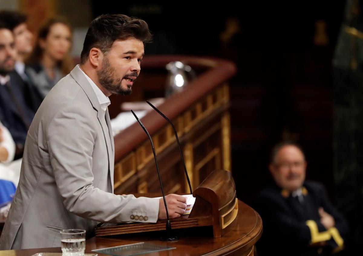 GR4131. MADRID, 25/07/2019.- El portavoz de ERC, Gabriel Rufián, durante su intervención en la tercera jornada del debate de investidura en el Congreso donde el presidente del Gobierno en funciones y candidato socialista, Pedro Sánchez, afronta la segunda y definitiva votación. EFE/Ballesteros GR4131. MADRID, 25/07/2019.- El portavoz de ERC, Gabriel Rufián, durante su intervención en la tercera jornada del debate de investidura en el Congreso donde el presidente del Gobierno en funciones y candidato socialista, Pedro Sánchez, afronta la segunda y definitiva votación. EFE/Ballesteros