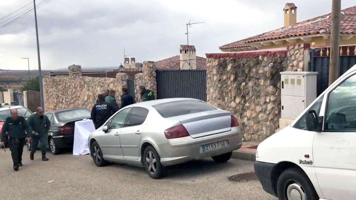 Madre e hija mueren atacadas por sus dos perros en Colmenar de Oreja (Madrid). En la foto, el chalet donde sucedieron los hechos.