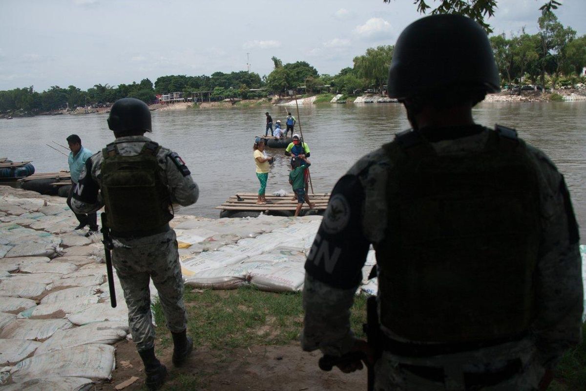 Agentes de la Guardia Nacional durante un operativo en la frontera sur. Agentes de la Guardia Nacional durante un operativo en la frontera sur.
