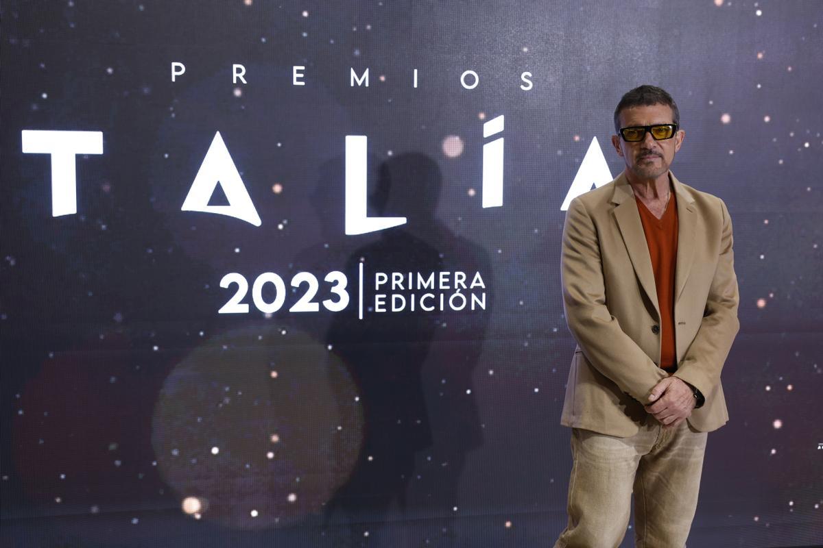 El actor Antonio Banderas posa a su llegada al photocall de la Fiesta de nominados de la I edición Premios Talía, el pasado 6 de marzo en Madrid. EFE/ Juanjo Martín