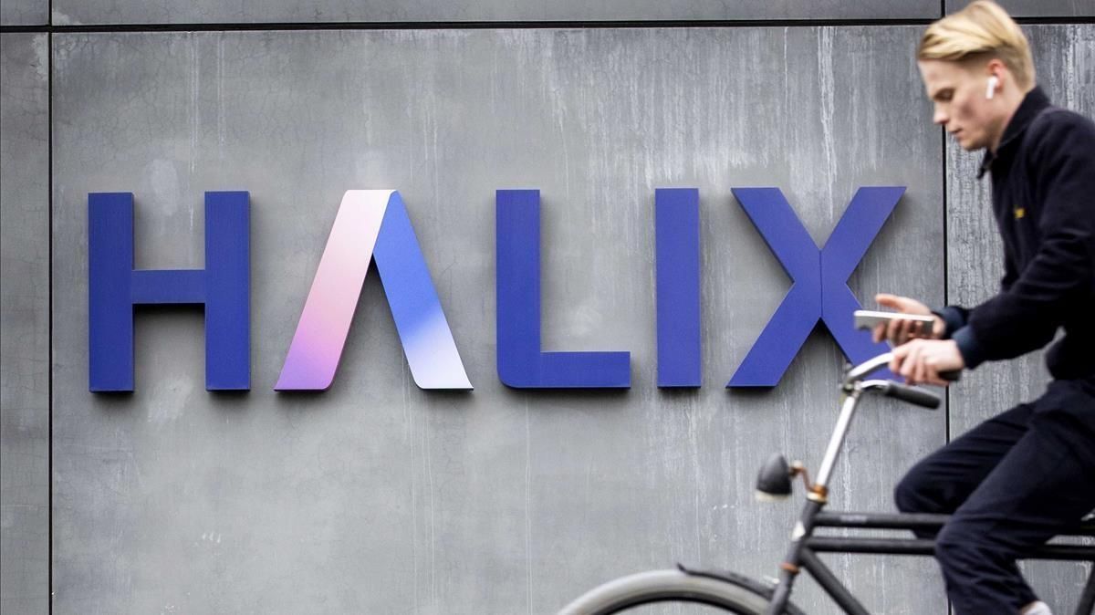 Logo de la farmacéutica Halix en Leiden (Países Bajos). Logo de la farmacéutica Halix en Leiden (Países Bajos).