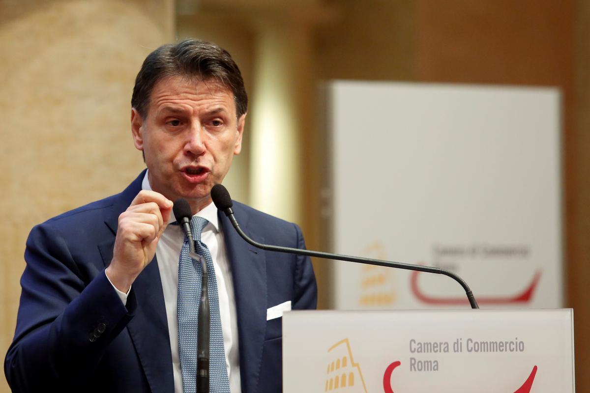 El exprimer ministro italiano y recién nombrado líder del Movimiento 5 Estrellas,  Giuseppe Conte, durante una rueda de prensa el pasado mes de junio.