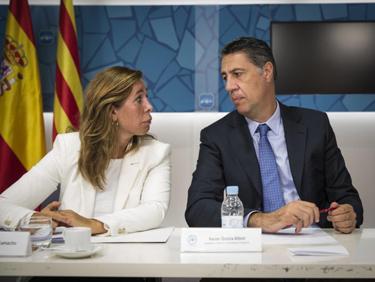 Alicia Sánchez-Camacho i Xavier García Albiol, a la seu del PPC.
