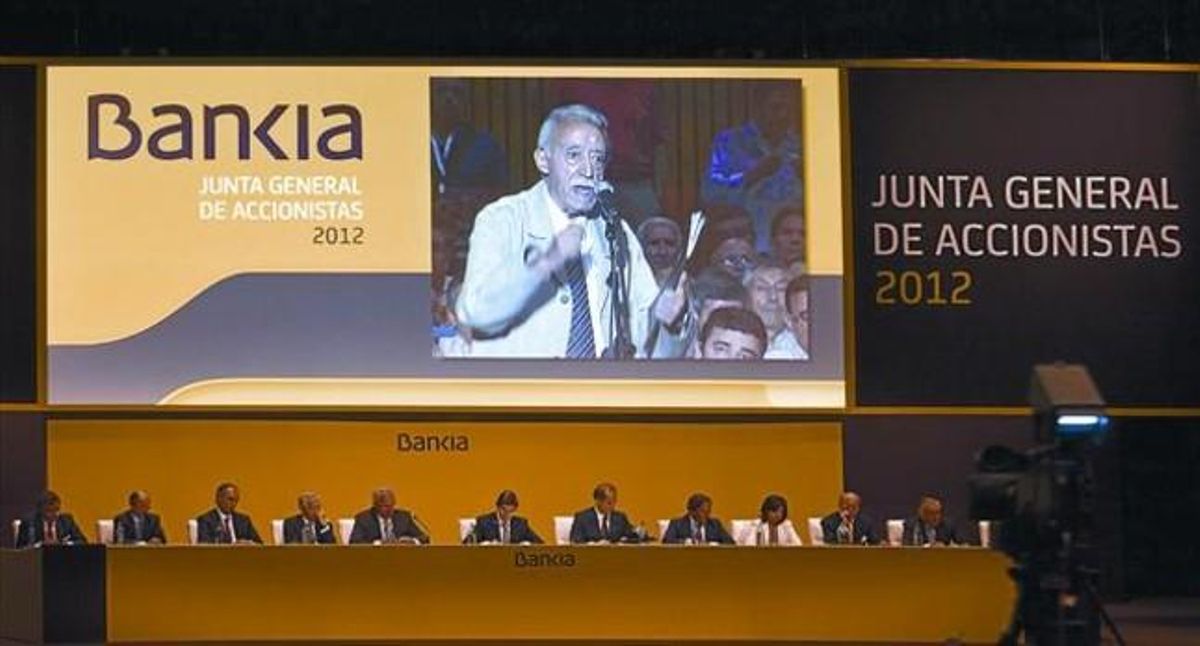 Goirigolzarri preside la junta de Bankia realizada en Valencia, en la que se registraron diversos momentos de crispación. Goirigolzarri preside la junta de Bankia realizada en Valencia, en la que se registraron diversos momentos de crispación.