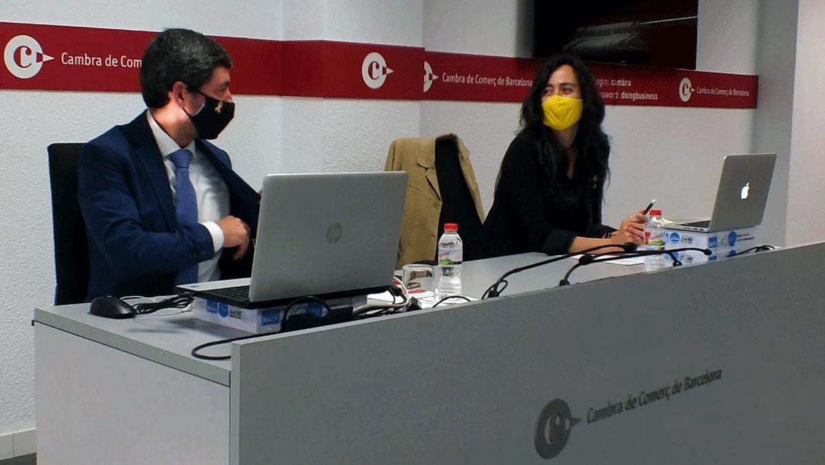 Joan Canadell y Mònica Roca, el día del anuncio de que Canadell se presenta como candidato de Junts per Catalunya. Joan Canadell y Mònica Roca, el día del anuncio de que Canadell se presenta como candidato de Junts per Catalunya.