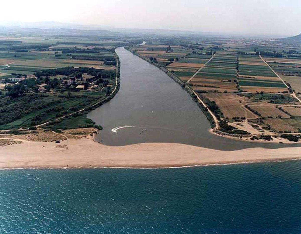 La playa de Mas Pinell, donde ha fallecido ahogado este miércoles un hombre de 80 años. La playa de Mas Pinell, donde ha fallecido ahogado este miércoles un hombre de 80 años.