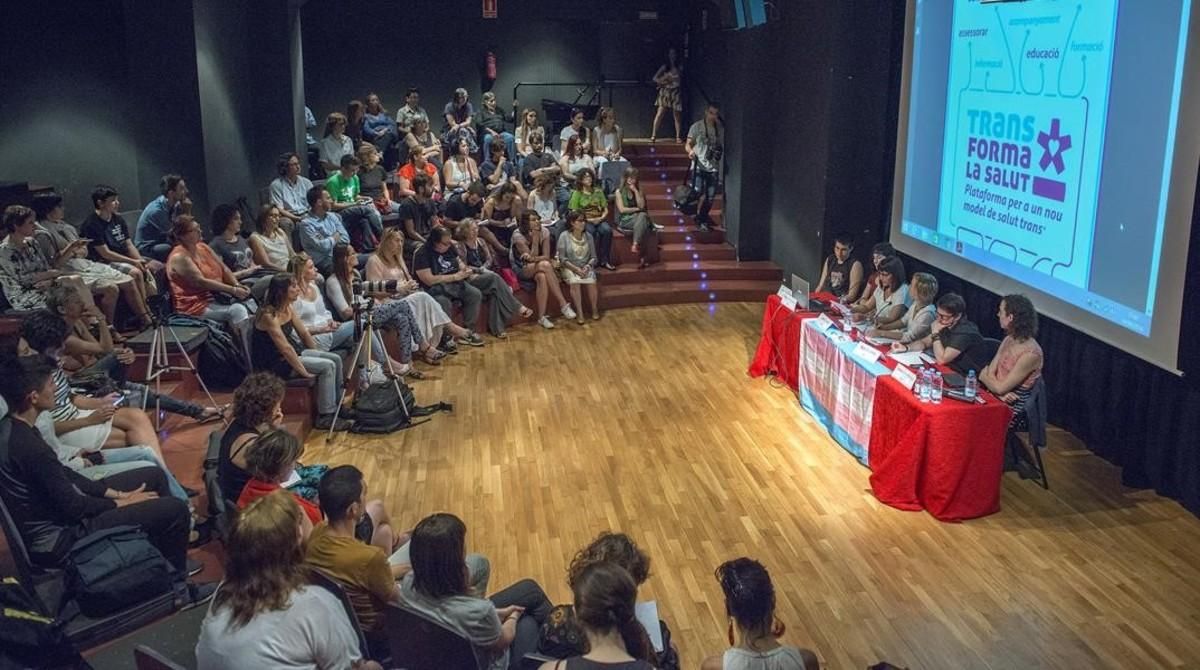 La Plataforma Transforma la Salut, en una rueda de prensa. La Plataforma Transforma la Salut, en una rueda de prensa.
