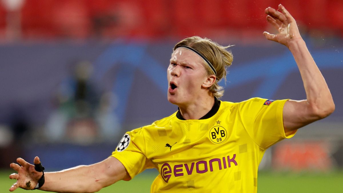 Haaland celebra uno de los goles anotados con el Borussia Dortmund frente al Sevilla, Haaland celebra uno de los goles anotados con el Borussia Dortmund frente al Sevilla,