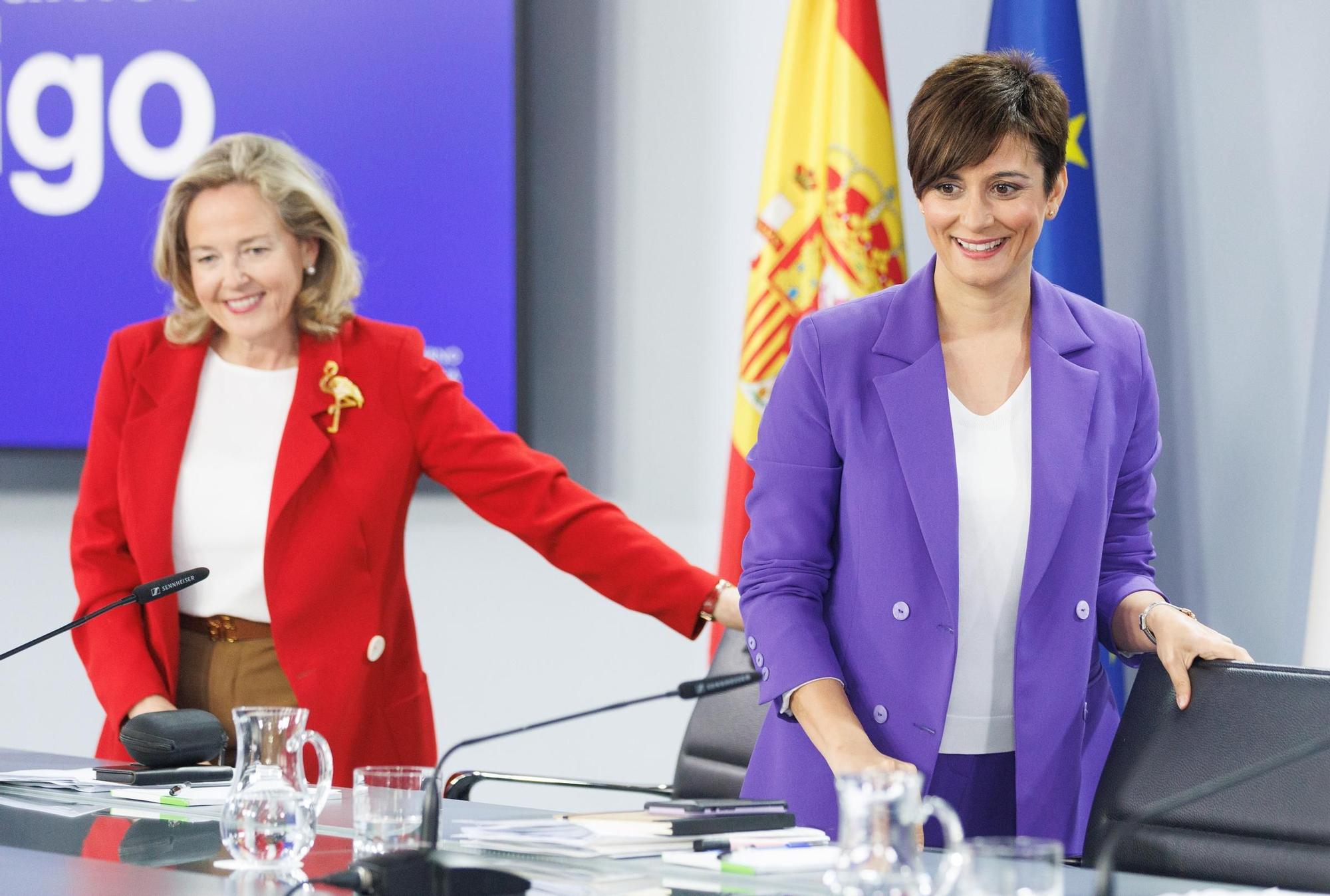 The Government gives two more years to small listed companies to reach 40% of women on their councils