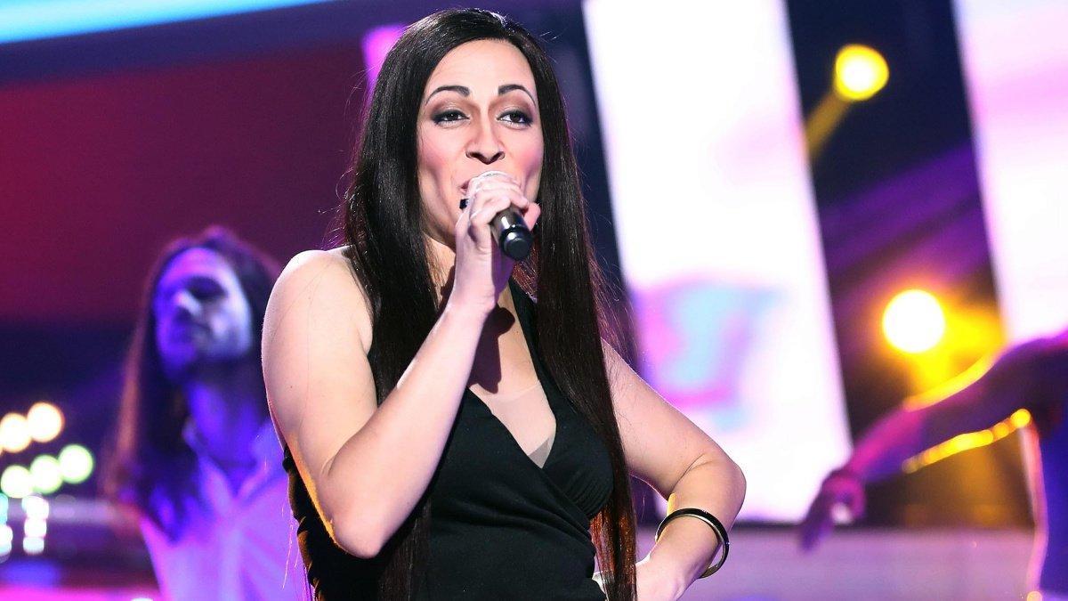 María Villalón imitando a Ángeles Muñoz (Camela) durante la tercera gala de ’Tu cara me suena 7’. María Villalón imitando a Ángeles Muñoz (Camela) durante la tercera gala de ’Tu cara me suena 7’.