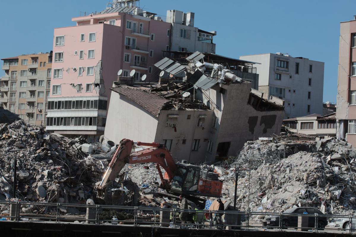 Un nou terratrèmol de 6,4 sacseja el sud de Turquia