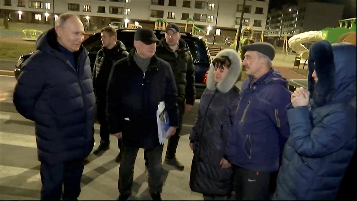 Putin visita Mariúpol en su primer viaje al Donbás tras la invasión de Ucrania