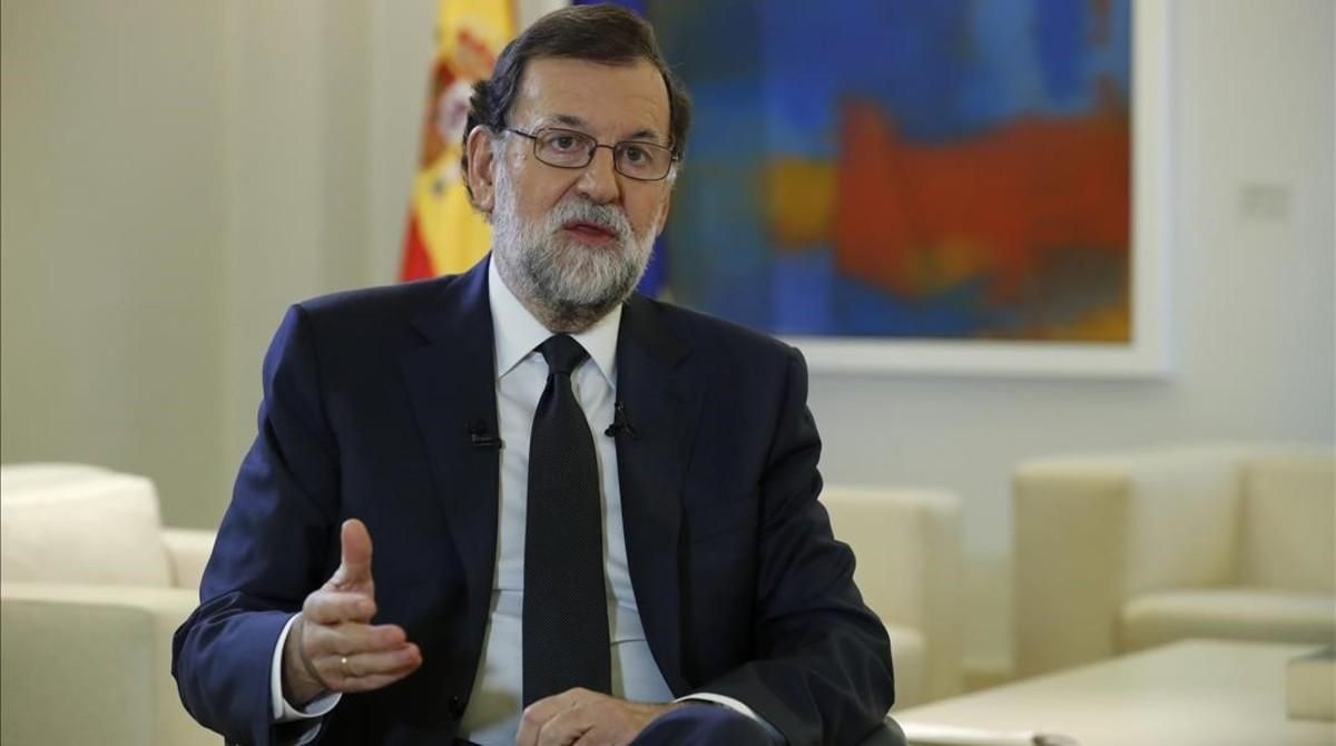 El jefe del Ejecutivo, Mariano Rajoy, el pasado jueves en la Moncloa, durante una entrevista que dio a la Agencia Efe. El jefe del Ejecutivo, Mariano Rajoy, el pasado jueves en la Moncloa, durante una entrevista que dio a la Agencia Efe.