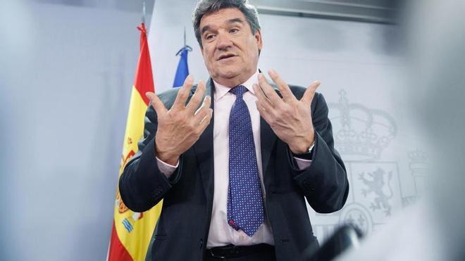 Así tienes que facturar sin ser autónomo para no tener una multa de Hacienda