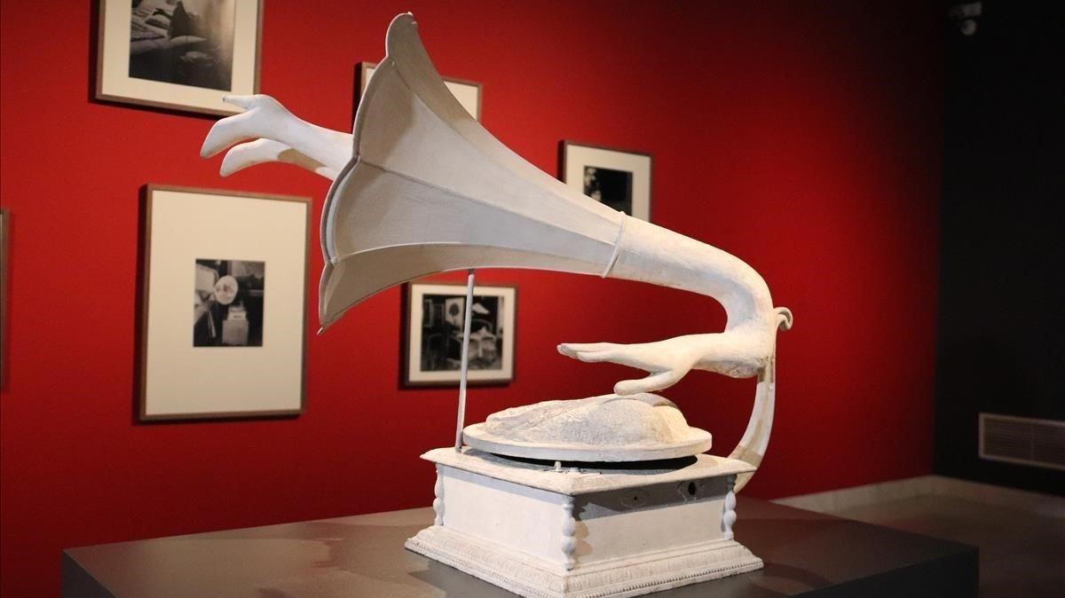 El fonógrafo ’Jamais’, en la exposición del Museu Picasso. El fonógrafo ’Jamais’, en la exposición del Museu Picasso.