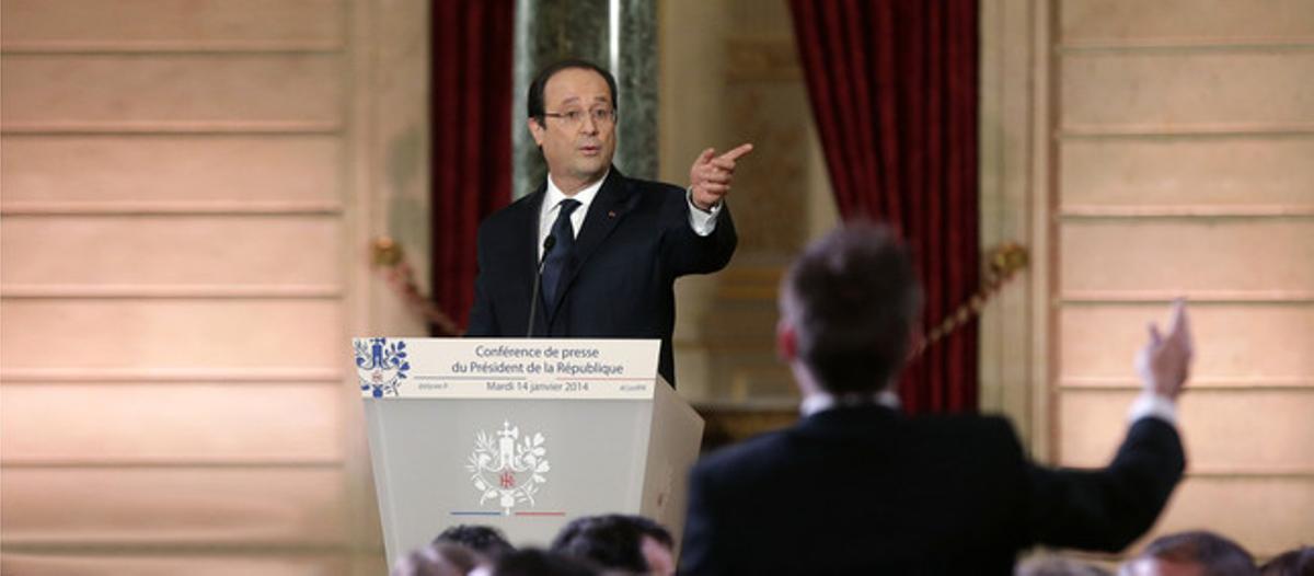 El presidente Hollande responde a una pregunta de un periodista durante la rueda de prensa de este martes.