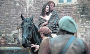 Caitriona Balfe y Sam Heughan, protagonistas de ’Outlander’, una de las ficciones estrella de Movistar Series.