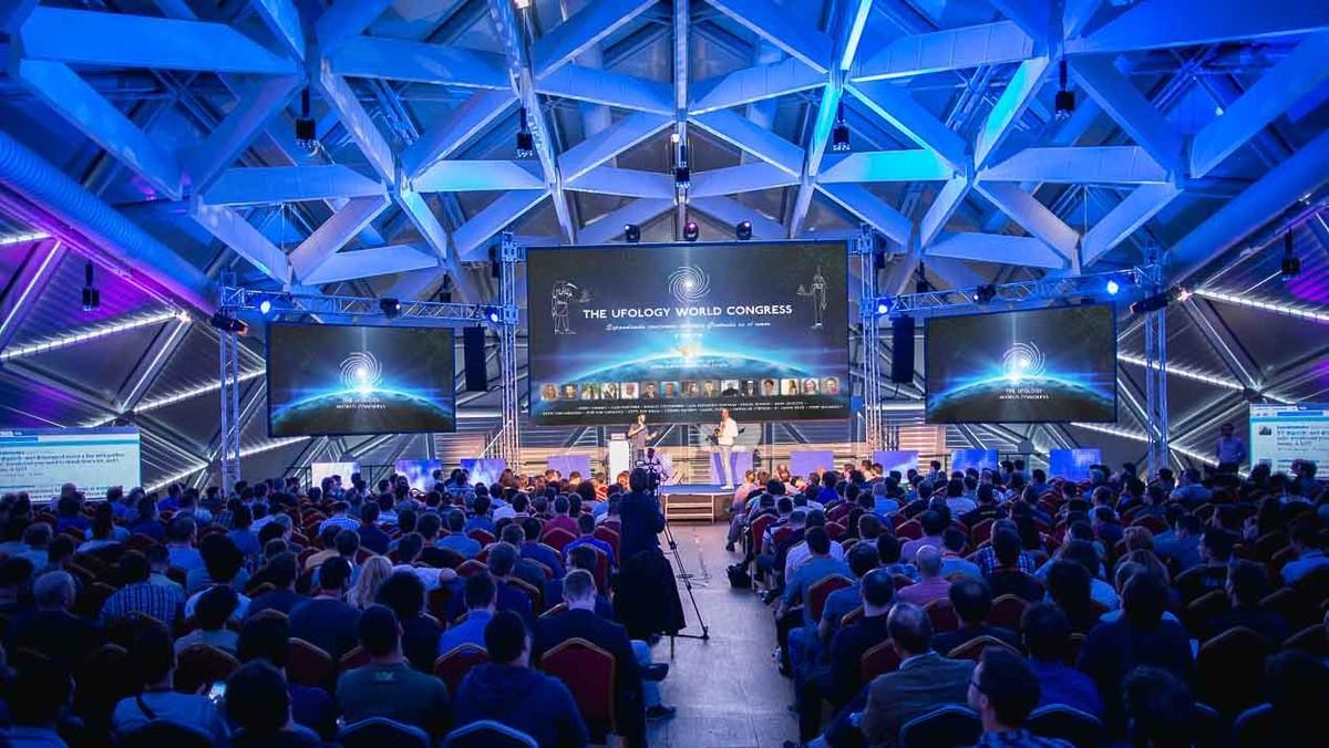 Asistentes a la primera edición de The Ufology World Congress. Asistentes a la primera edición de The Ufology World Congress.