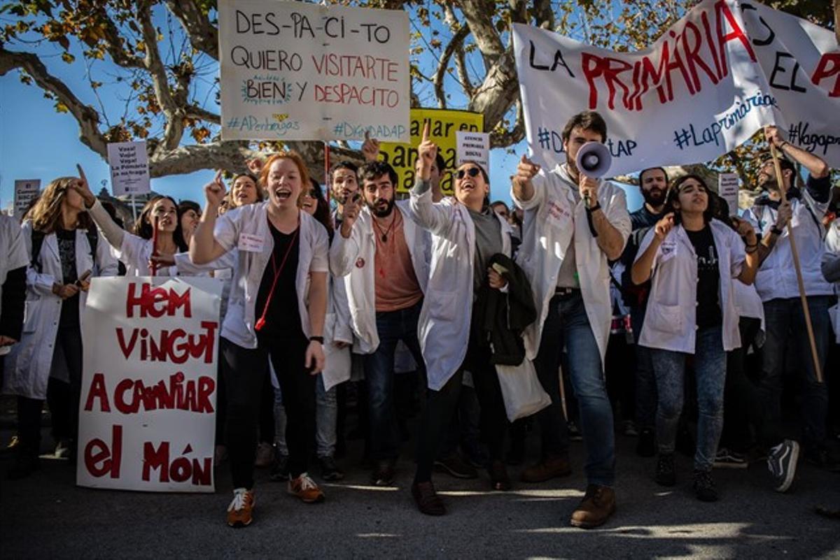 La sanitat pública catalana es planteja anar a la vaga