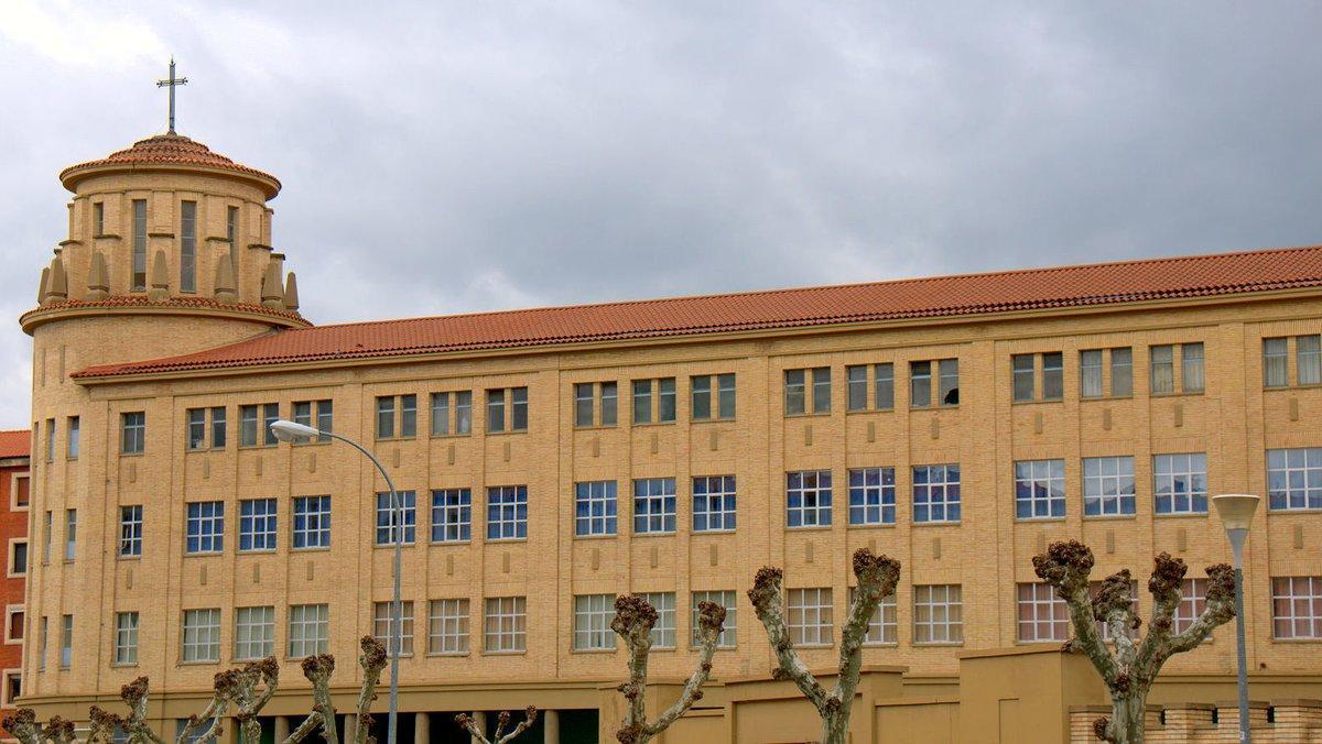 Andoni, presumpta víctima d'abusos sexuals als Maristes de Pamplona: «A les fosques, et feien de tot" Andoni, presumpta víctima d'abusos sexuals als Maristes de Pamplona: «A les fosques, et feien de tot"