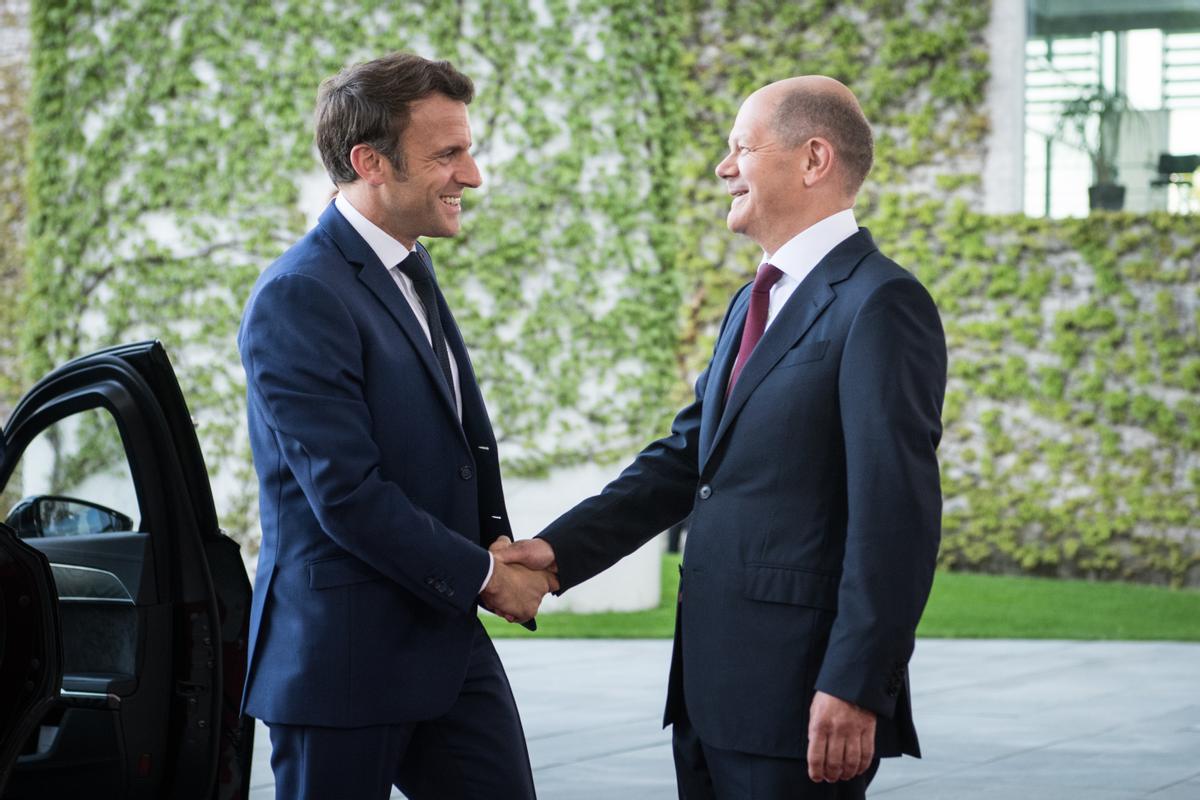 El Govern francès anuncia per error la dimissió