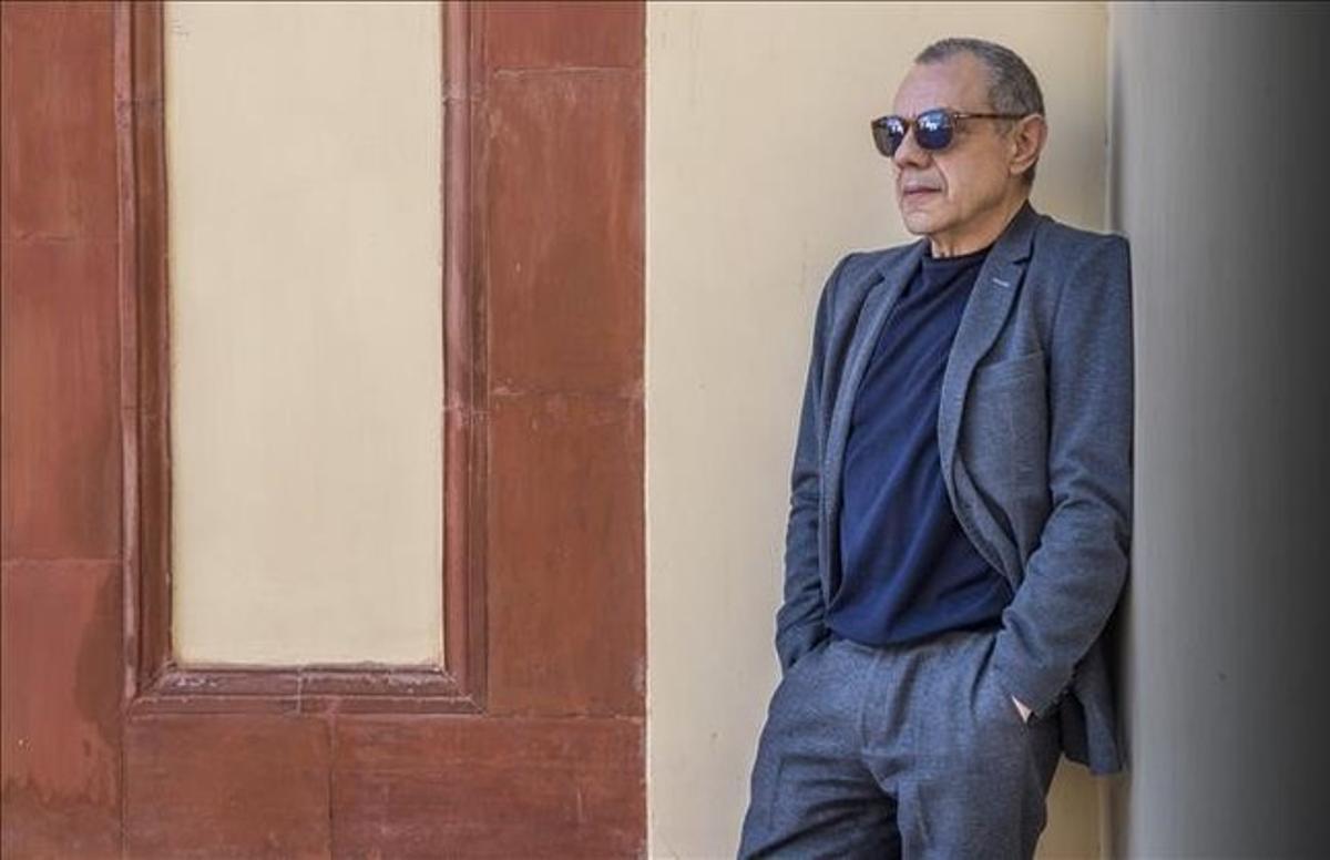 Lluís Pasqual presenta ’ De la mano de Federico’, una semblanza sobre García Lorca, en el Teatre Lliure. Lluís Pasqual presenta ’ De la mano de Federico’, una semblanza sobre García Lorca, en el Teatre Lliure.