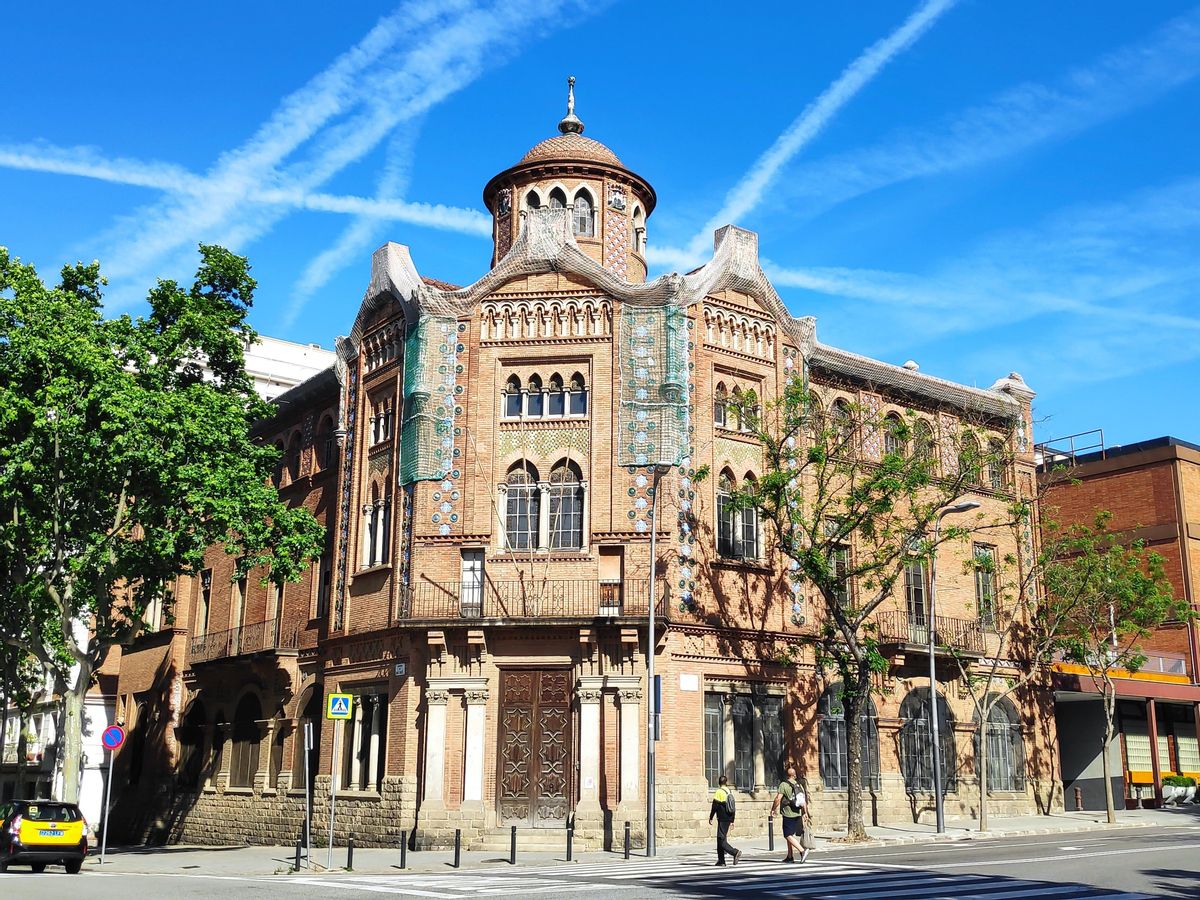 "La Casa de la Premsa de Poble-sec, en espera d'un nou ús" "La Casa de la Premsa de Poble-sec, en espera d'un nou ús"