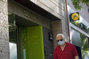 La compra de Bankia per part de CaixaBank aprofundeix el 'sorpasso' de Madrid a Catalunya