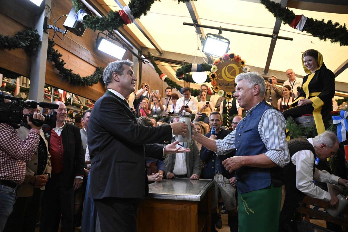 Mucha cerveza y diversión en el Oktoberfest de Múnich | FOTOS