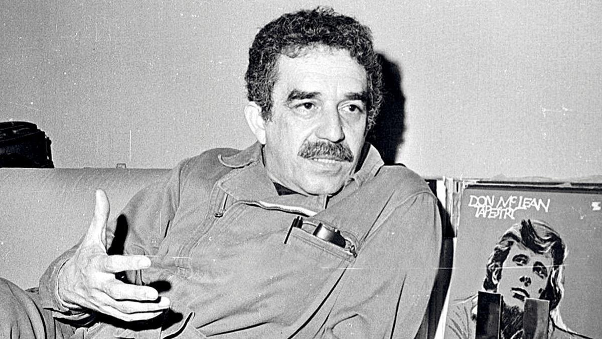 Gabriel García Márquez en su casa del barrio de Sarrià en Barcelona, en 1975