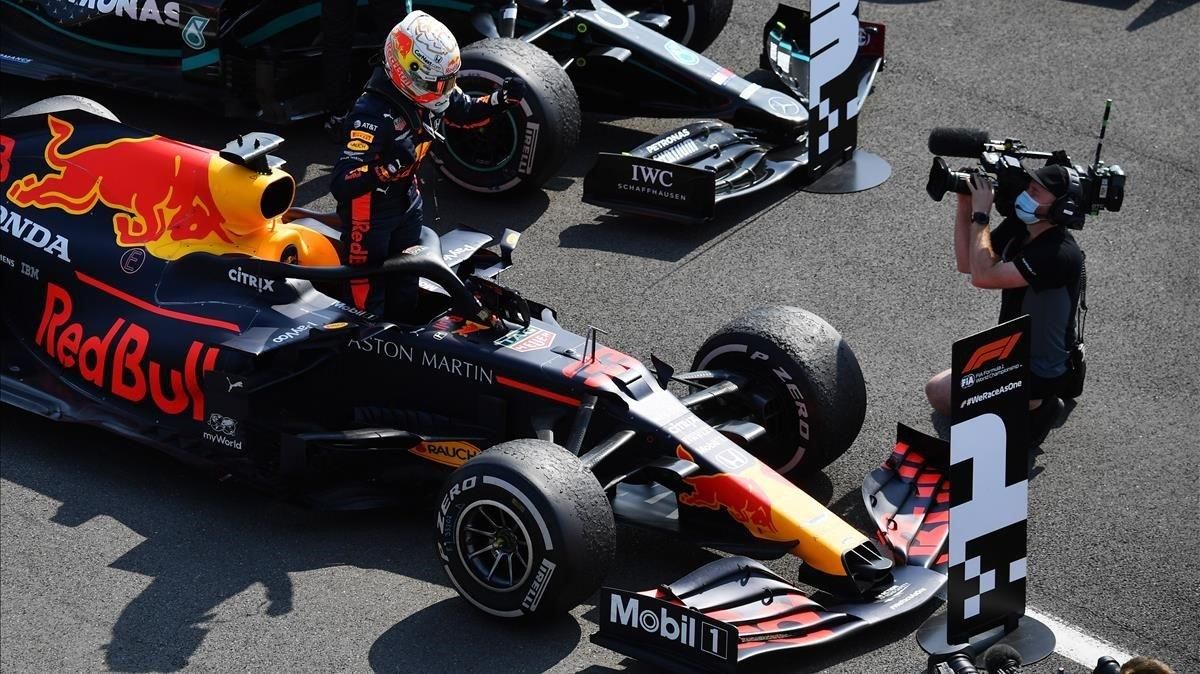 Max Verstappen (Red Bull) gana en Silverstone con los neumáticos duros. Max Verstappen (Red Bull) gana en Silverstone con los neumáticos duros.