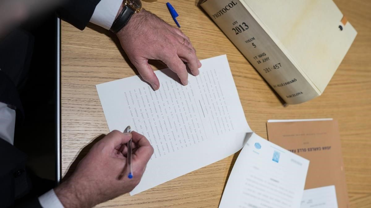 Firma de un testamento. Firma de un testamento.