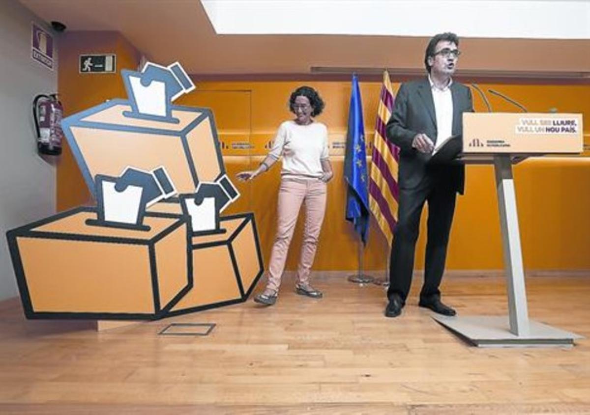 Los dirigentes de ERC presentan, ayer, la campaña por el sí-sí. Los dirigentes de ERC presentan, ayer, la campaña por el sí-sí.