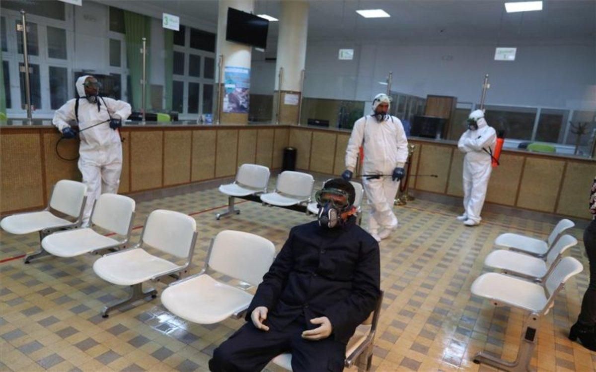 Peronal médico en Túnez atendiendo la crisis por el coronavirus. Peronal médico en Túnez atendiendo la crisis por el coronavirus.