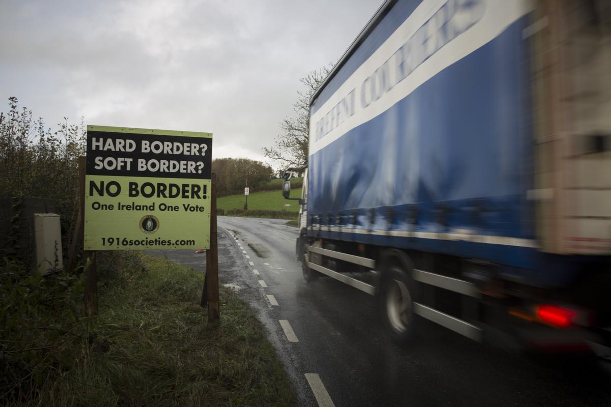 Suspenen els controls duaners a Irlanda del Nord per amenaces