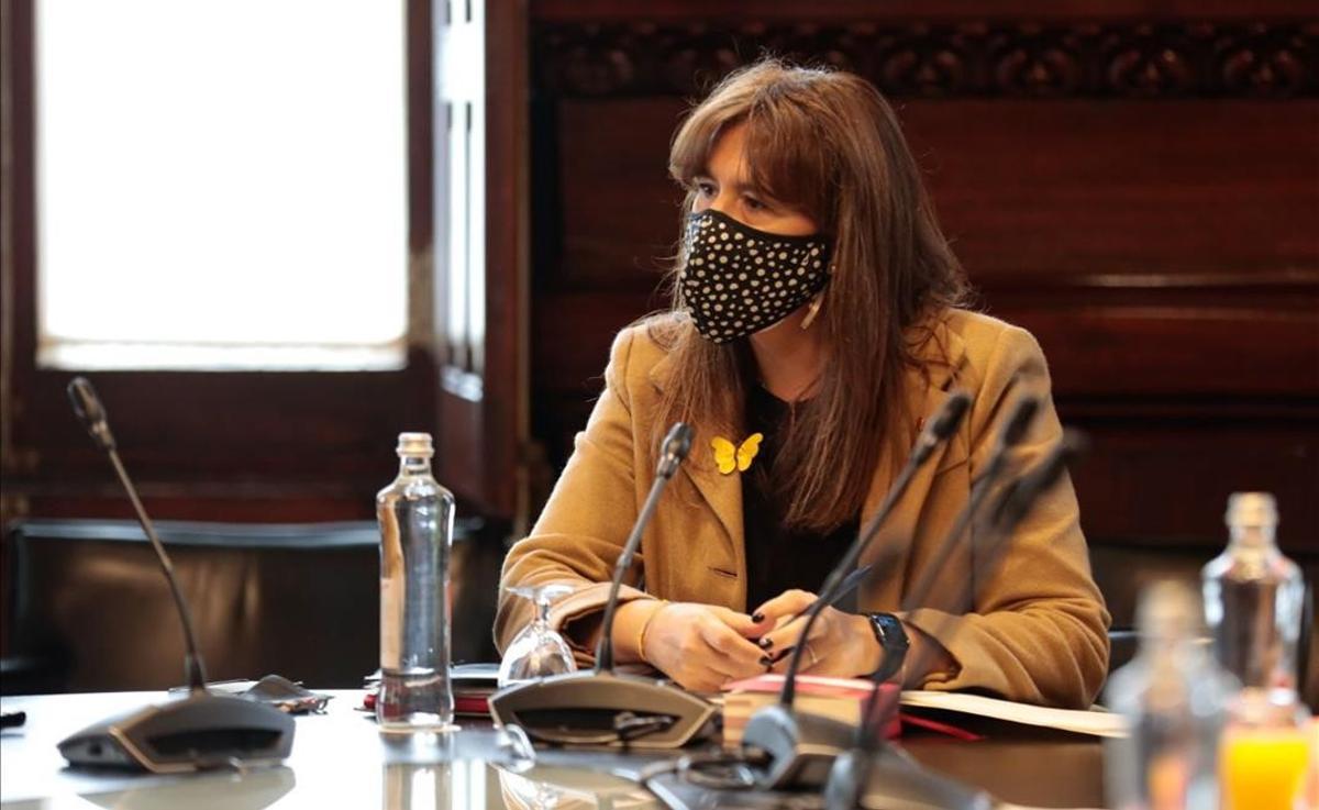 Laura Borràs presidiendo la Mesa del Parlament, en una foto de archivo. Laura Borràs presidiendo la Mesa del Parlament, en una foto de archivo.