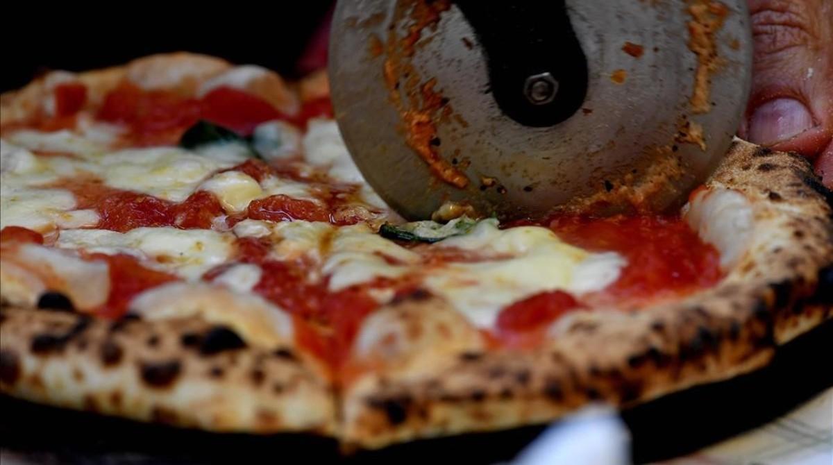 Una pizza en Nápoles.