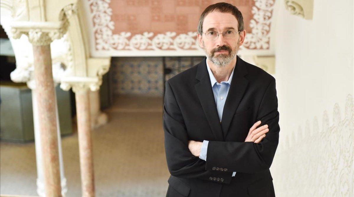 Marc Fleurbaey: "La democracia debe empezar en la empresa" Marc Fleurbaey: "La democracia debe empezar en la empresa"