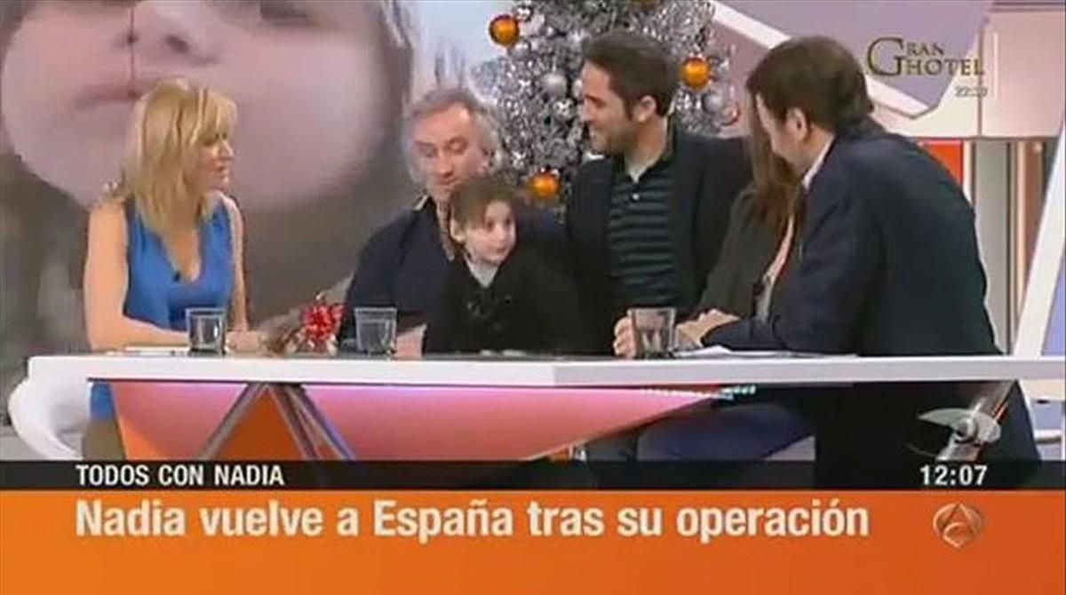 Nadia Nerea y sus padres, en una de sus apariciones en ’Espejo público’ de Antena 3 TV. Nadia Nerea y sus padres, en una de sus apariciones en ’Espejo público’ de Antena 3 TV.