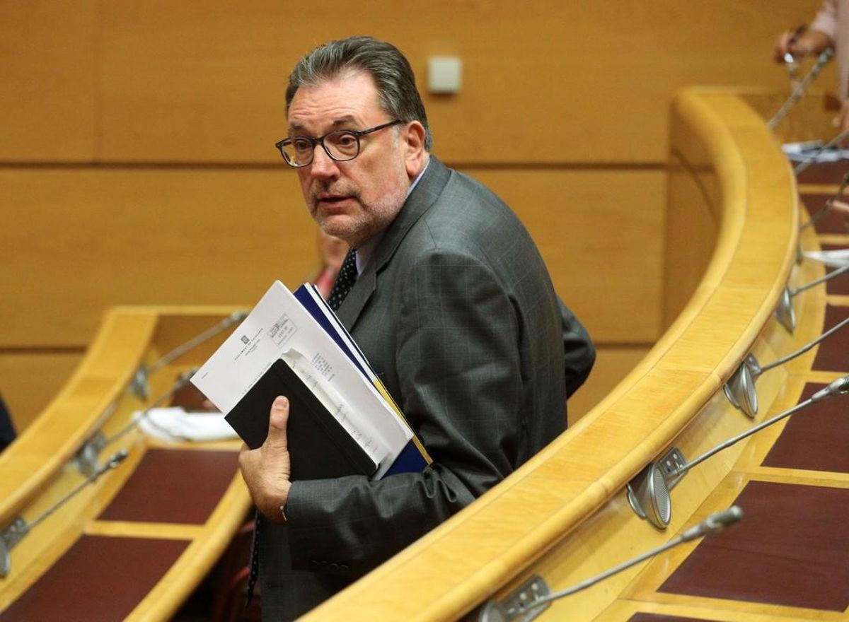 Cleries (PDECat): "Lo más probable" es que Puigdemont acuda el jueves al Senado en comisión Cleries (PDECat): "Lo más probable" es que Puigdemont acuda el jueves al Senado en comisión