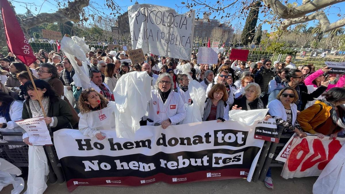 Los médicos catalanes mantienen la huelga del 1, 2 y 3 de febrero Los médicos catalanes mantienen la huelga del 1, 2 y 3 de febrero