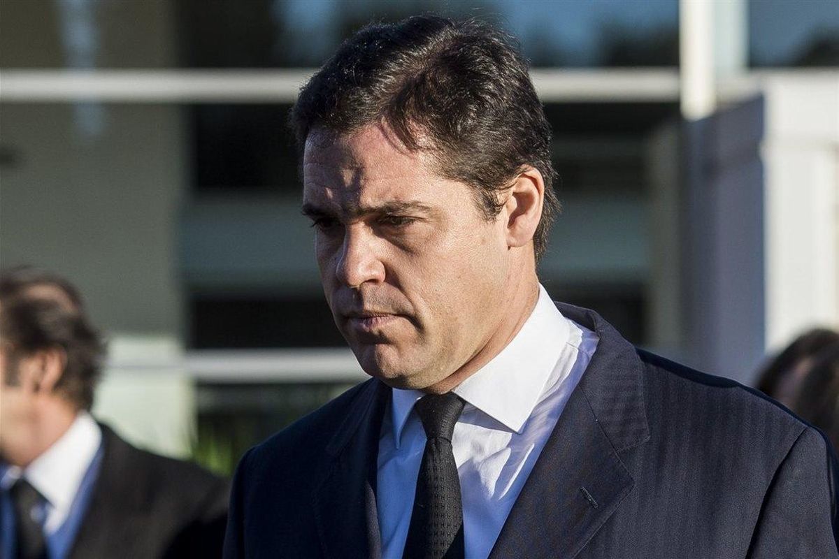 Luis Alfonso de Borbón Martínez Bordiú. Luis Alfonso de Borbón Martínez Bordiú.