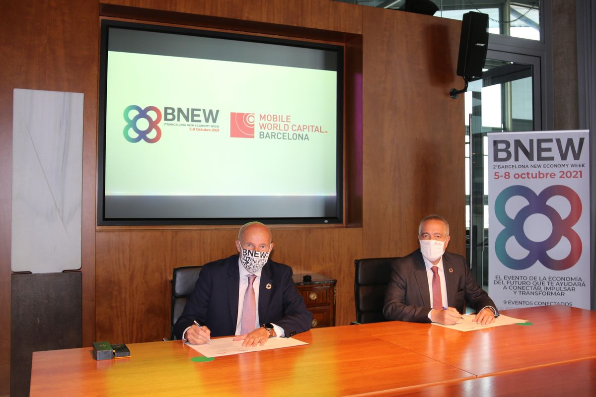 De izquierda a derecha, según la fotografía, Carlos Grau, CEO de Mobile World Capital Barcelona y Pere Navarro, delegado especial del Estado en el Consorci de la Zona Franca de Barcelona y presidente de BNEW. De izquierda a derecha, según la fotografía, Carlos Grau, CEO de Mobile World Capital Barcelona y Pere Navarro, delegado especial del Estado en el Consorci de la Zona Franca de Barcelona y presidente de BNEW.