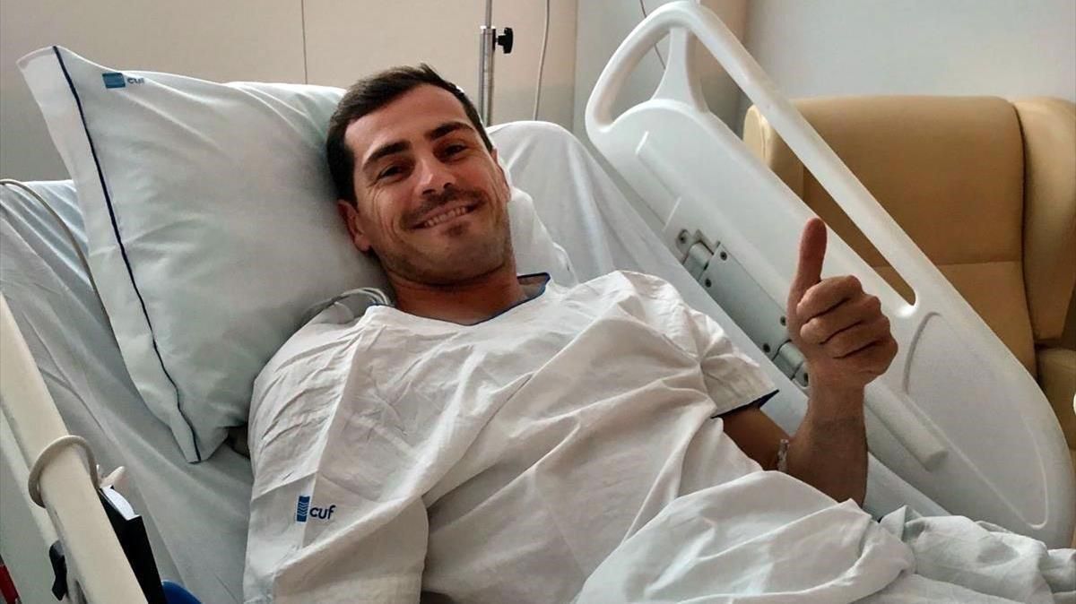 Iker Casillas, en el hospital tras sufrir un infarto Iker Casillas, en el hospital tras sufrir un infarto