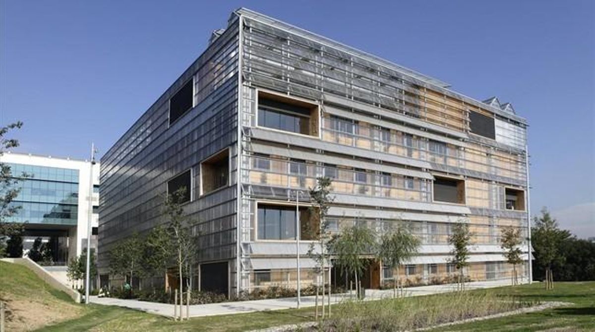 Inauguración del nuevo edificio conjunto para los institutos ICTA (tecnologia ambiental) e ICP (paleontología) en el campus de la Universitat Autònoma de Barcelona (UAB). Inauguración del nuevo edificio conjunto para los institutos ICTA (tecnologia ambiental) e ICP (paleontología) en el campus de la Universitat Autònoma de Barcelona (UAB).