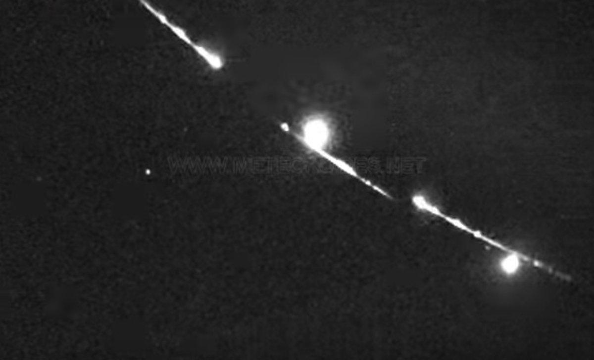 Una roca d'un asteroide genera una bola de foc sobre el sud d'Espanya
